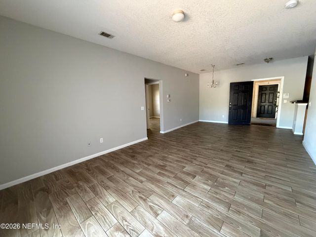 3631 KIRKPATRICK Circle 2, Jacksonville, FL 32210
