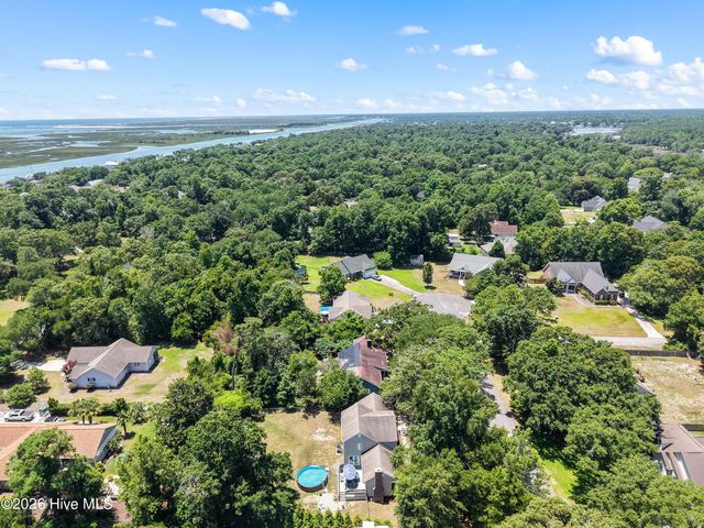 113 Bellowing Doe Road, Hampstead, NC 28443