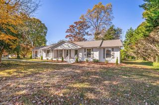 1125 New Garden Road, Greensboro, NC 27410