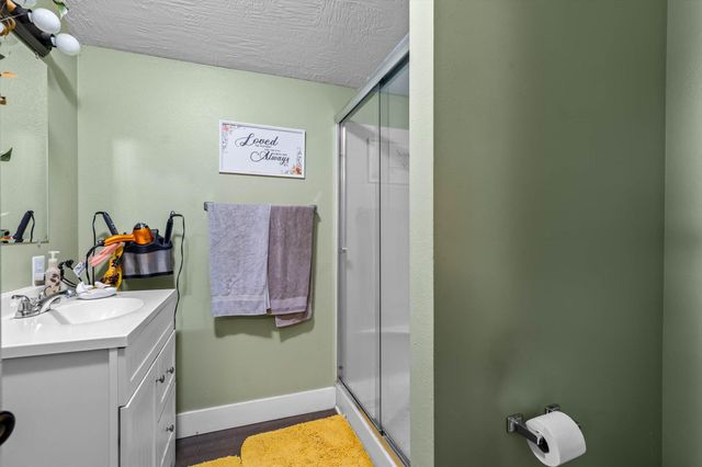 720 East Burford Street, Marshfield, MO 65706