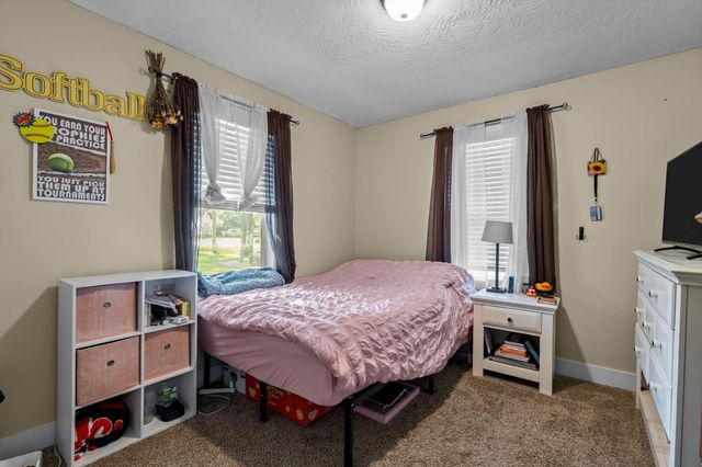 720 East Burford Street, Marshfield, MO 65706
