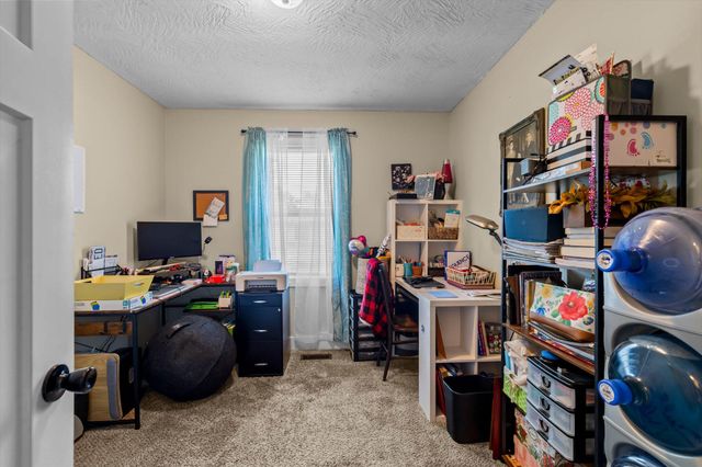 720 East Burford Street, Marshfield, MO 65706