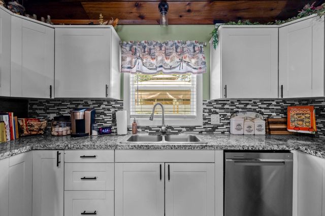 720 East Burford Street, Marshfield, MO 65706