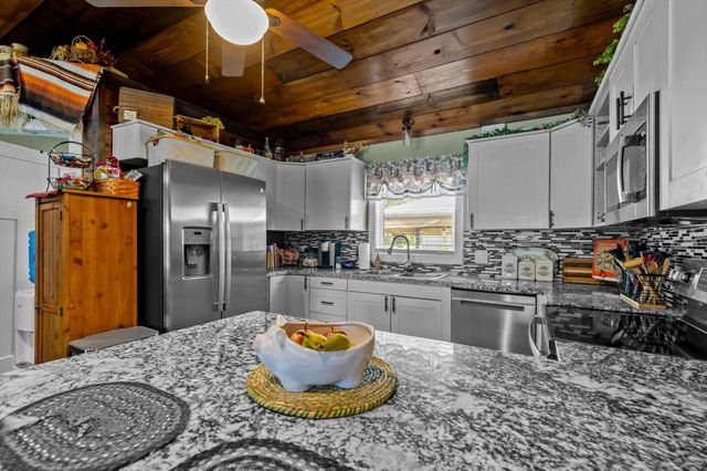 720 East Burford Street, Marshfield, MO 65706