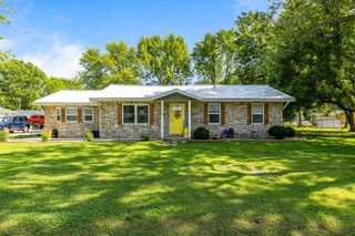 720 East Burford Street, Marshfield, MO 65706