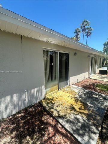 472 SE 22nd Dr, Homestead, FL 33033