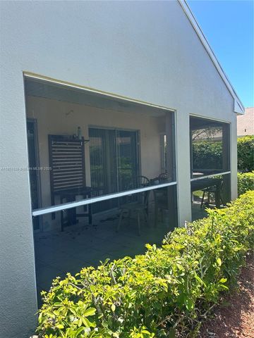 472 SE 22nd Dr, Homestead, FL 33033