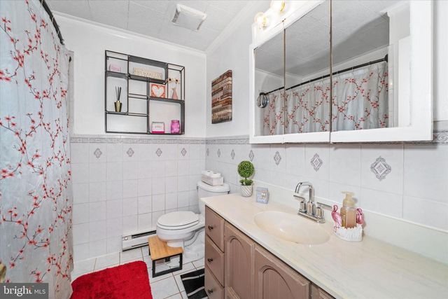 802 BROADFIELD DR, Newark, DE 19713