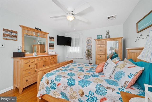 802 BROADFIELD DR, Newark, DE 19713