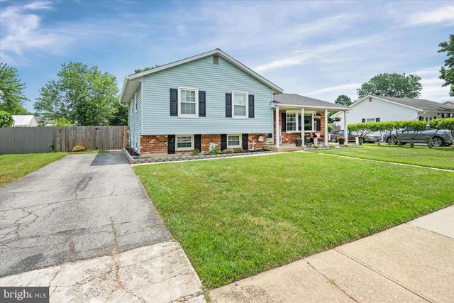 802 BROADFIELD DR, Newark, DE 19713