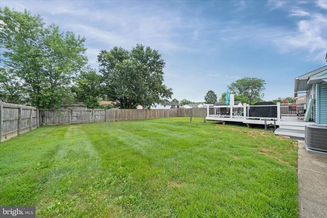 802 BROADFIELD DR, Newark, DE 19713