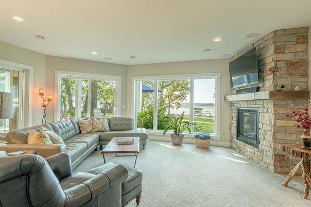 2229 Williams Point Drive, Stoughton, WI 53589