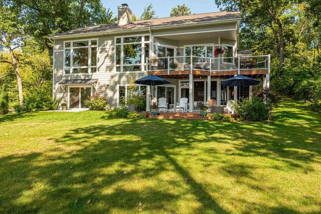 2229 Williams Point Drive, Stoughton, WI 53589