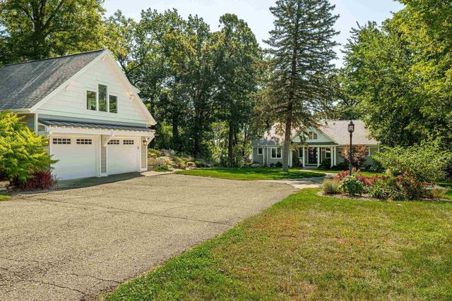 2229 Williams Point Drive, Stoughton, WI 53589
