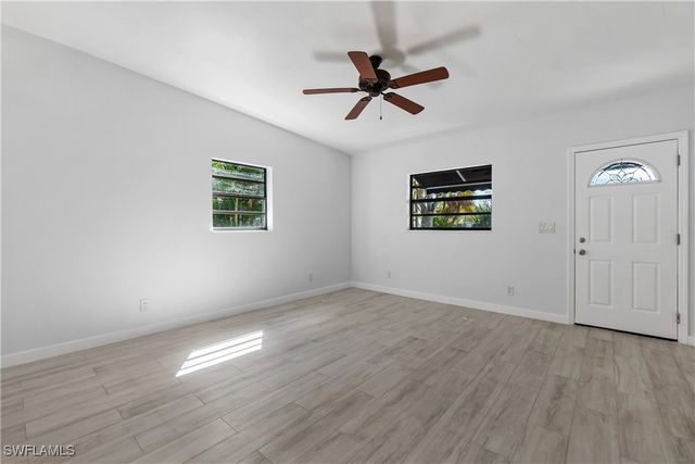 3275 Cottage Grove AVE, Naples, FL 34112