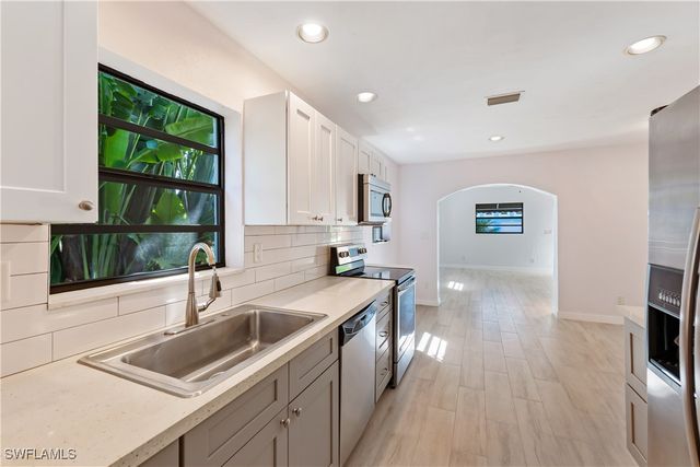 3275 Cottage Grove AVE, Naples, FL 34112