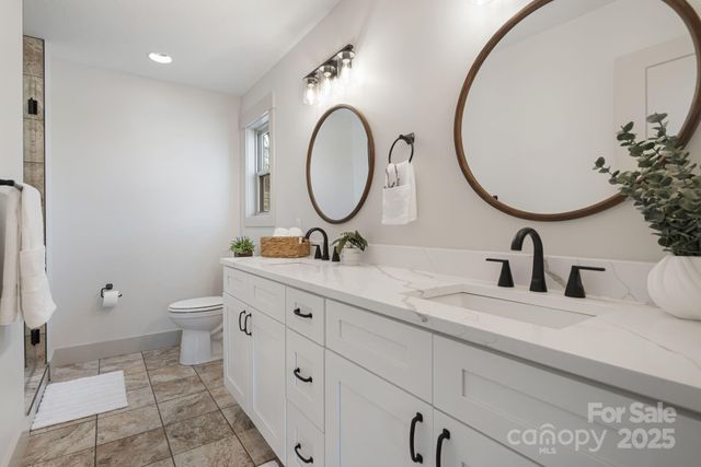 738 Jupiter Road, Weaverville, NC 28787