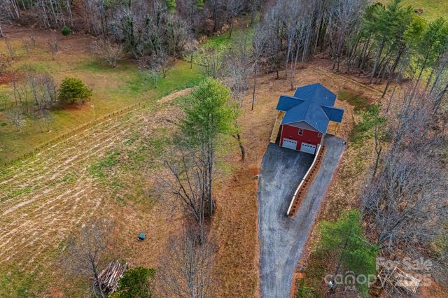738 Jupiter Road, Weaverville, NC 28787