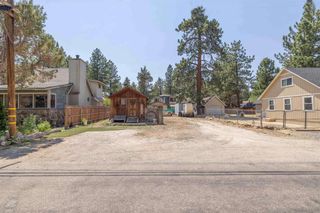 614 Sunset Ln, Sugarloaf, CA 92386