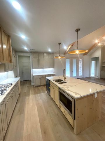 3711 143rd Street, Lubbock, TX 79423