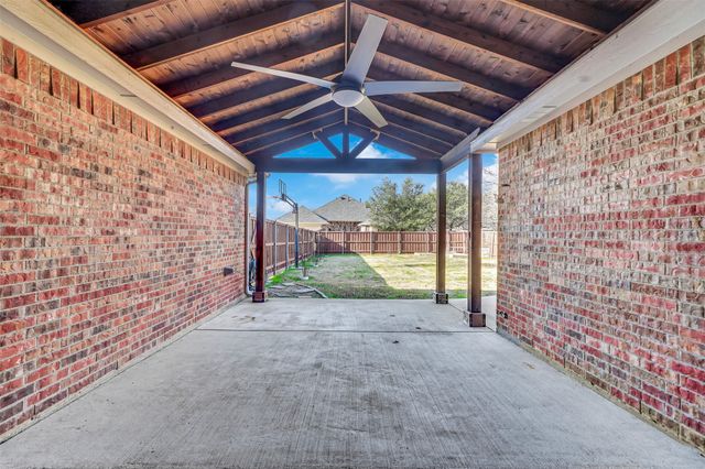 3305 Silver Springs Way, Rowlett, TX 75089