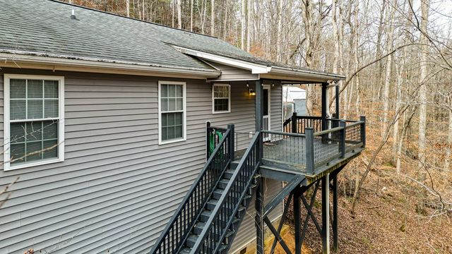 30 Chancel Circle, Ellijay, GA 30540