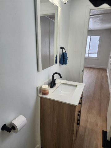 121 Beals Street, Canandaigua City, NY 14424