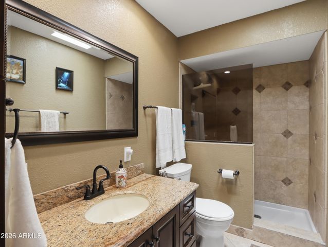 4516 E LUDLOW Drive, Phoenix, AZ 85032