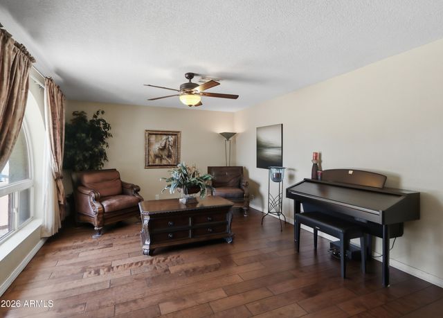 4516 E LUDLOW Drive, Phoenix, AZ 85032