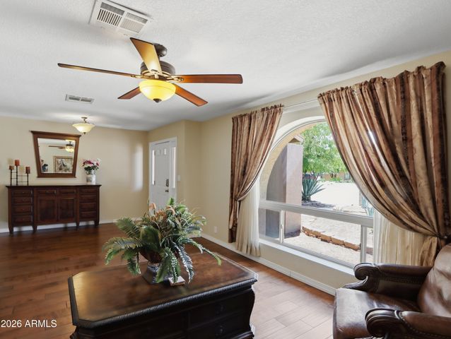 4516 E LUDLOW Drive, Phoenix, AZ 85032