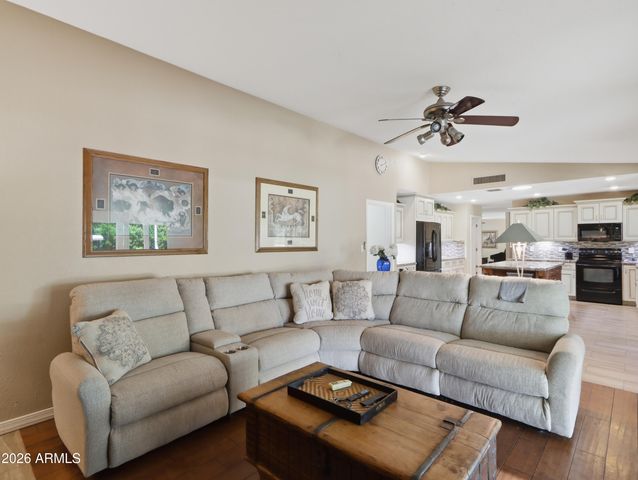 4516 E LUDLOW Drive, Phoenix, AZ 85032