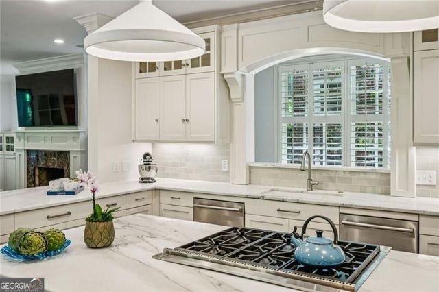 414 Brentwood Drive NE, Atlanta, GA 30305