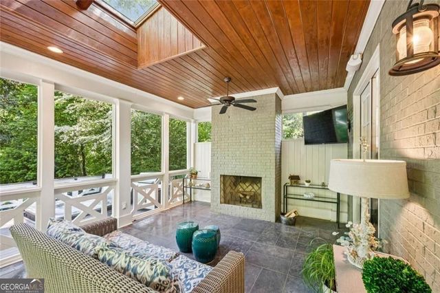 414 Brentwood Drive NE, Atlanta, GA 30305