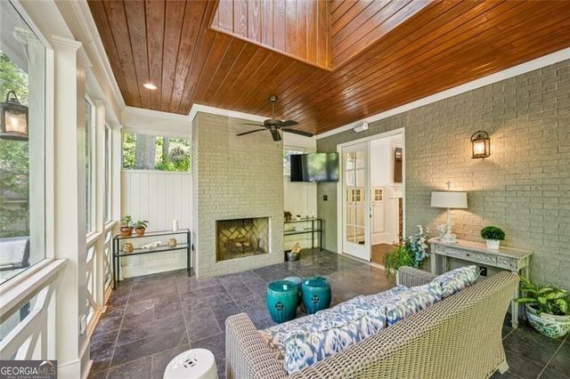 414 Brentwood Drive NE, Atlanta, GA 30305
