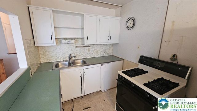 2335 4th Street, Wilson Boro, PA 18042