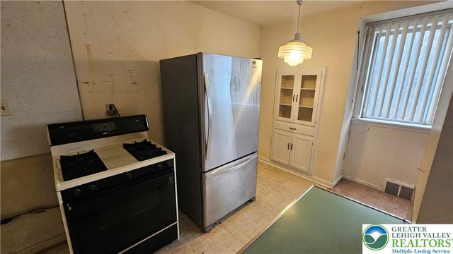 2335 4th Street, Wilson Boro, PA 18042