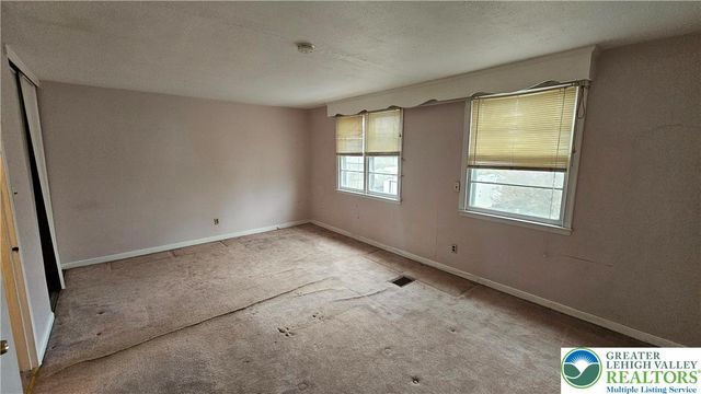 2335 4th Street, Wilson Boro, PA 18042