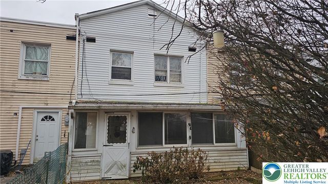 2335 4th Street, Wilson Boro, PA 18042