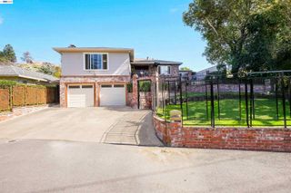 18522 Madison Ave, Castro Valley, CA 94546