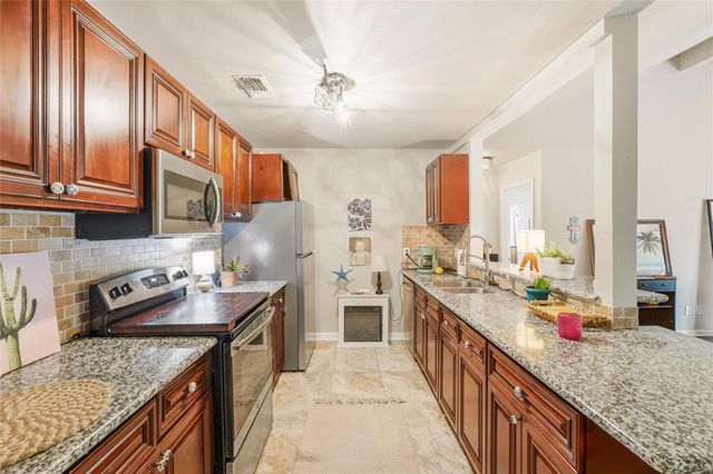10711 Kirkside Drive, Houston, TX 77096