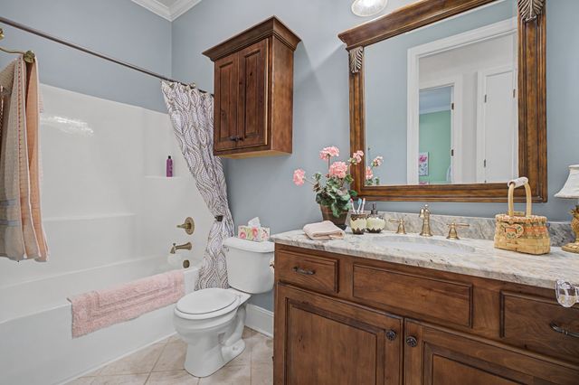 354 Bowling Branch Rd, Cottontown, TN 37048