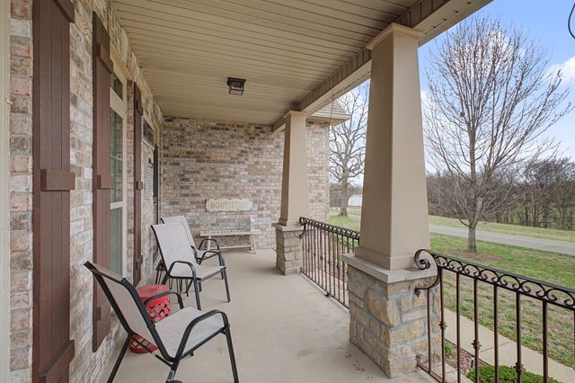 354 Bowling Branch Rd, Cottontown, TN 37048