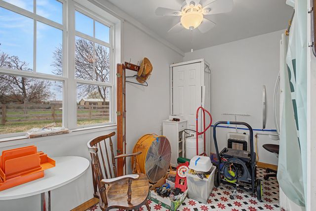 354 Bowling Branch Rd, Cottontown, TN 37048