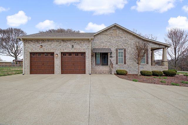 354 Bowling Branch Rd, Cottontown, TN 37048