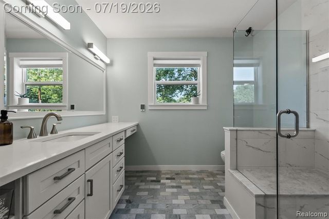 502 W Sunnybrook Drive, Royal Oak, MI 48073