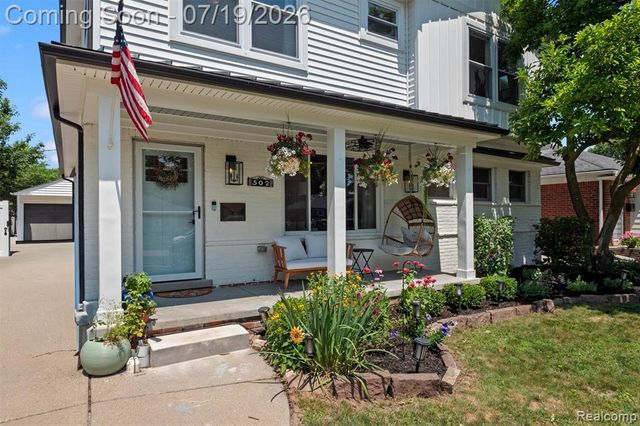 502 W Sunnybrook Drive, Royal Oak, MI 48073
