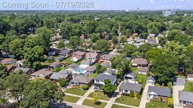 502 W Sunnybrook Drive, Royal Oak, MI 48073