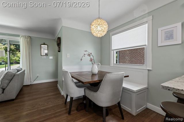 502 W Sunnybrook Drive, Royal Oak, MI 48073