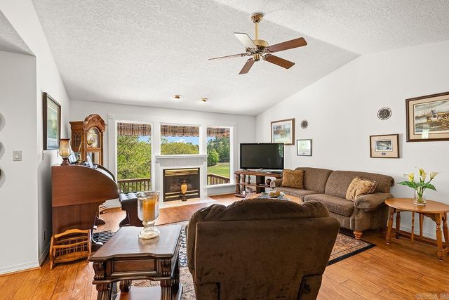 13 Zaragoza Lane, Hot Springs Village, AR 71909