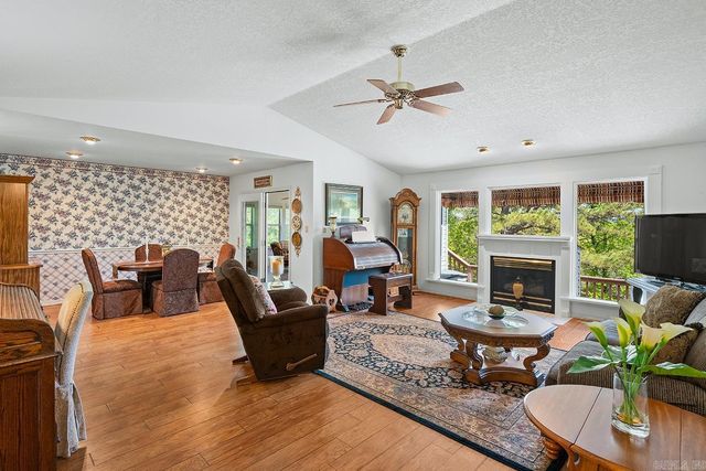 13 Zaragoza Lane, Hot Springs Village, AR 71909